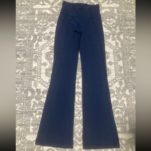 Lululemon Navy Blue Flared Pants (4)